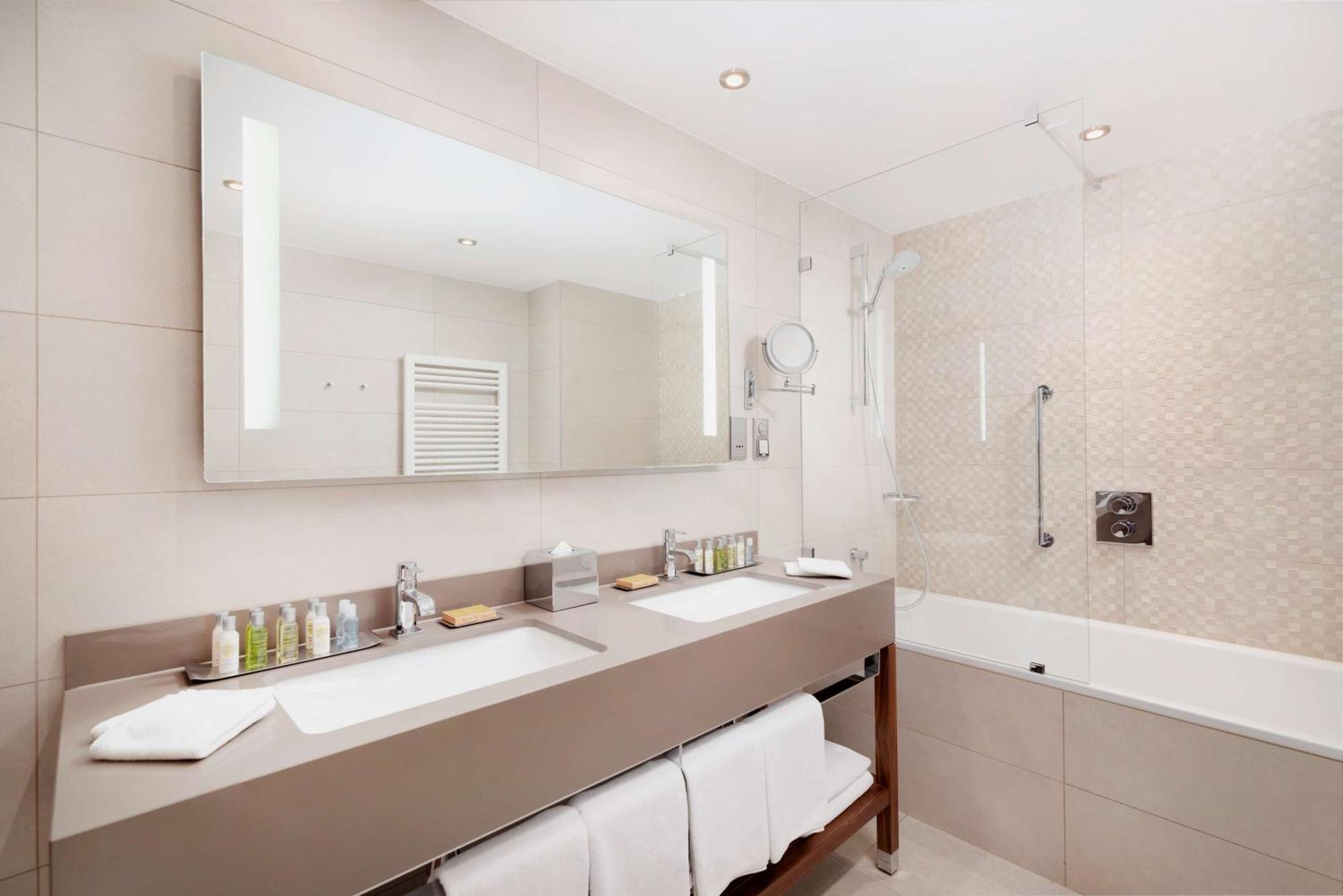 Doubletree By Hilton & Convention Center Krakau